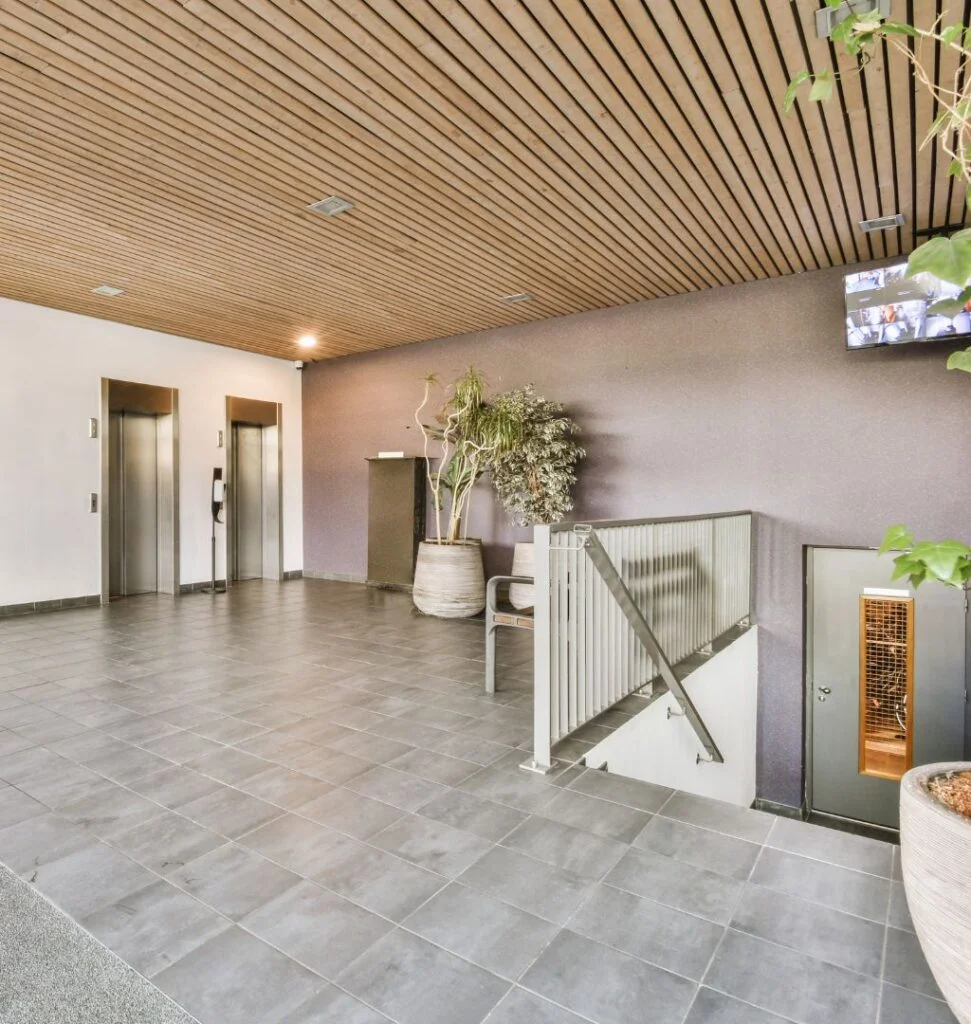 Paliers propres et désinfectés